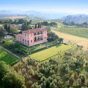 https://villa-mangiacane.it-tuscanyhotel.com